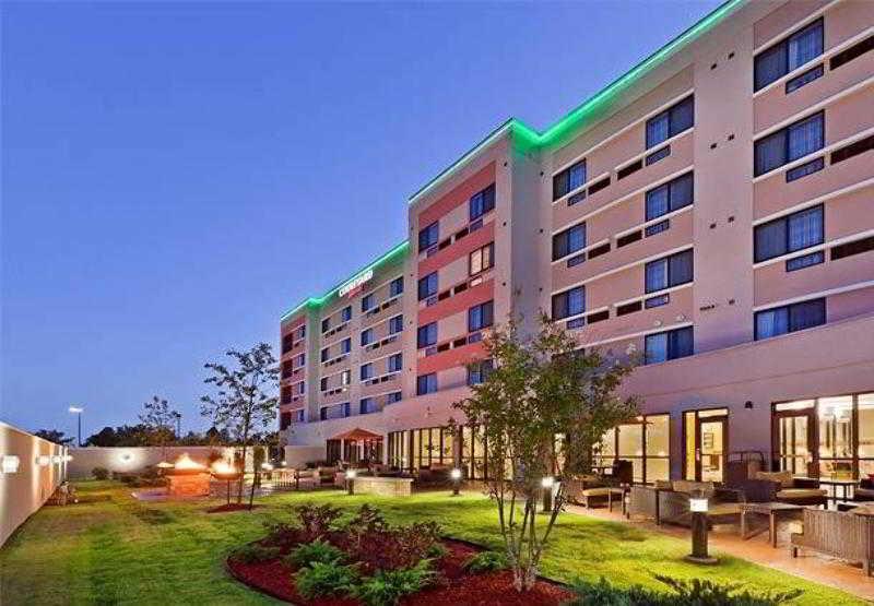 Отель Courtyard By Marriott Tulsa Woodland Hills Экстерьер фото